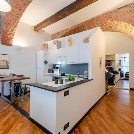 Daire Charming Flat Next To Genoa's Aquarium - Happy