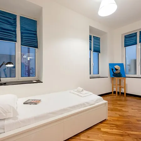 Charming Flat Next To Genoa's Aquarium - Happy Appartement Genua