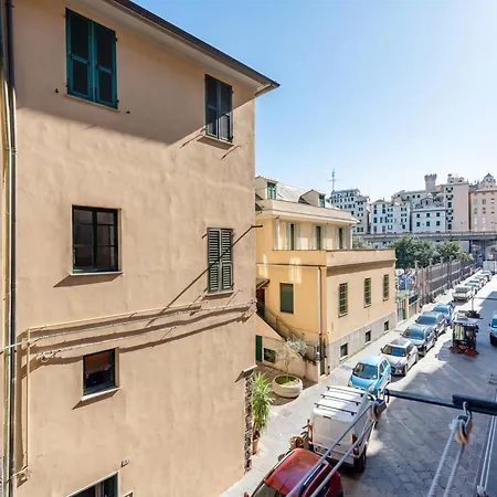 Charming Next To Genoa's Aquarium - Happy Gênes